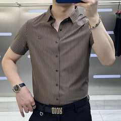 Men's Short-Sleeve Striped Shirt – Slim Fit Casual Elegance