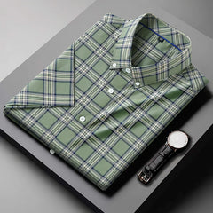 Men's Short-Sleeve Plaid Shirt - Stylish and Comfortable Casual Wear